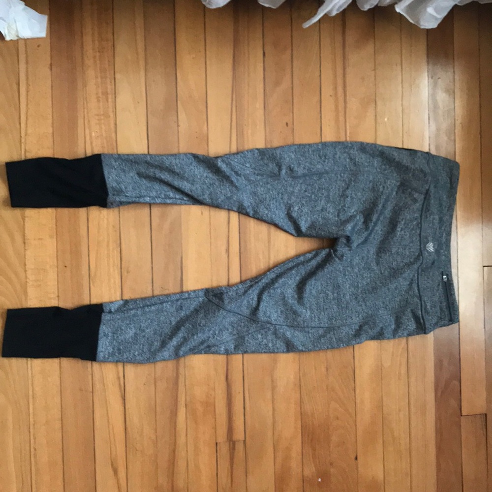 Forever 21 grey leggings
